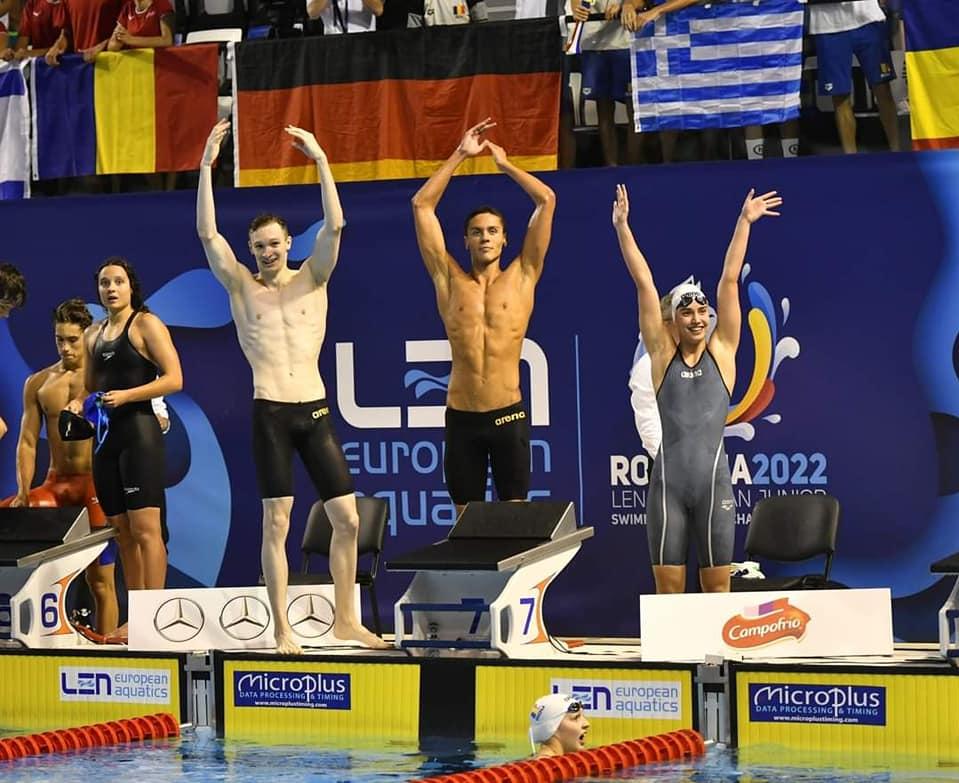 Argint pentru România în proba de 4x100 metri liber, în ștafeta mixtă condusă de David Popovici 777621