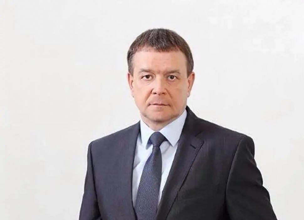 Împușcat în cap de aproape, în piscina pe fundul căreia se aflau mai multe gloanțe. Sfârșitul unui multi-milionar rus având legături cu Gazprom 777528