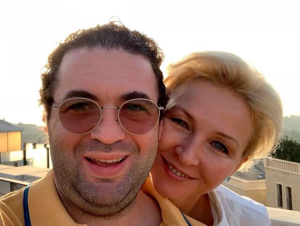 Împușcat în cap de aproape, în piscina pe fundul căreia se aflau mai multe gloanțe. Sfârșitul unui multi-milionar rus având legături cu Gazprom 777529