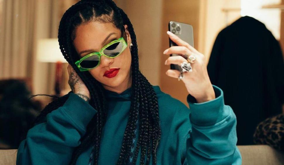 Rihanna, cea mai tânără miliardară a Americii. Artista i-a luat locul lui Kim Kardashian 777690