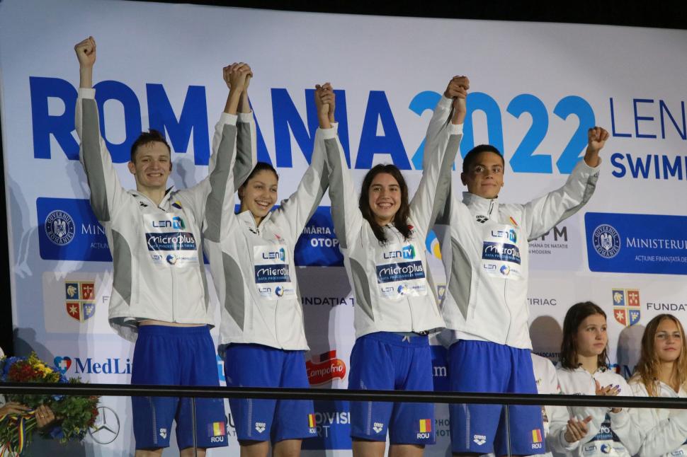 David Popovici, campion european la 50 de metri liber. Este a patra medalie de aur câștigată 777999