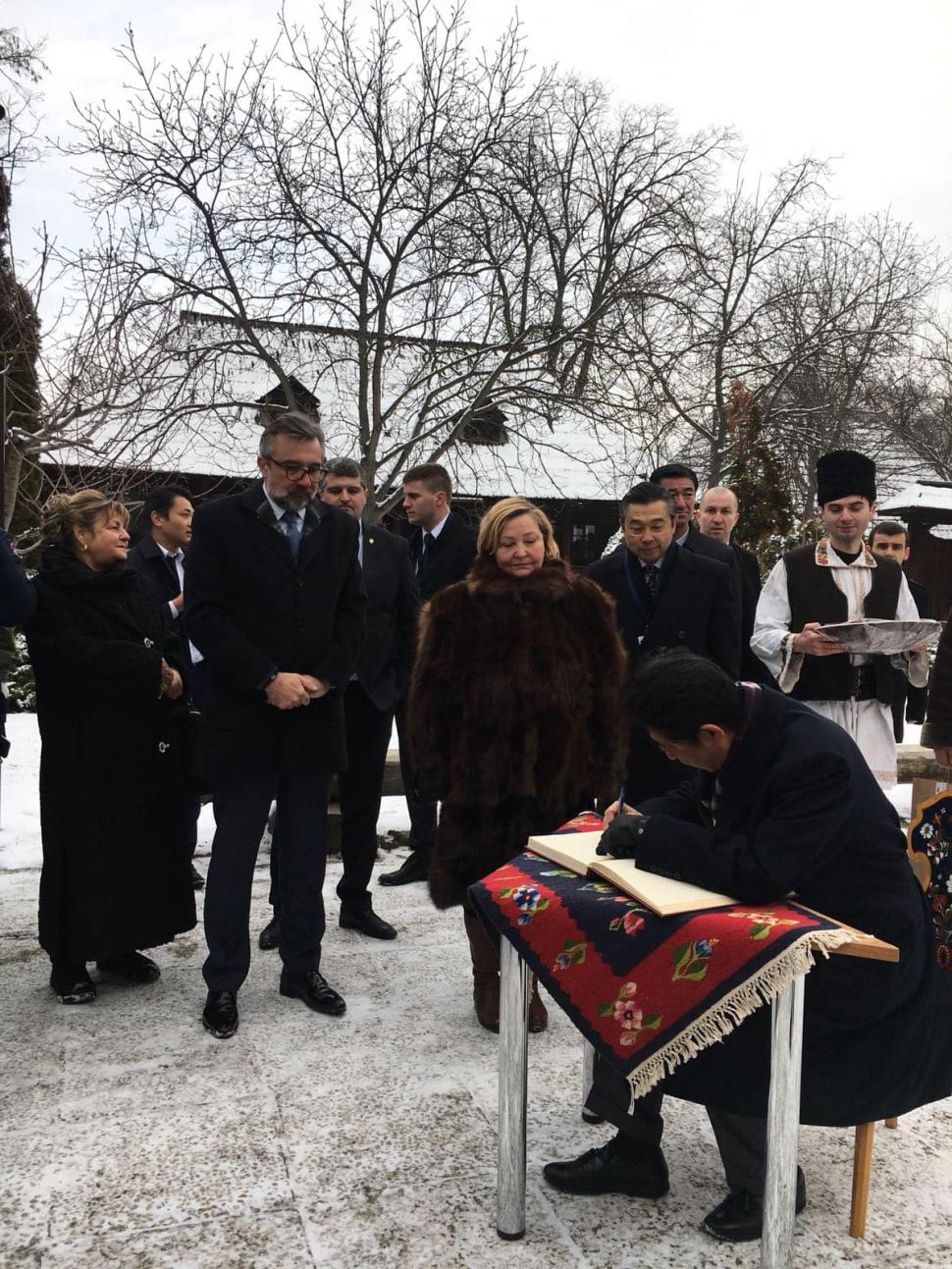 Lucian Romaşcanu, mesaj după asasinarea lui Shinzo Abe, fostul premier al Japoniei: "Lumea se află la un moment de cotitură" 777952