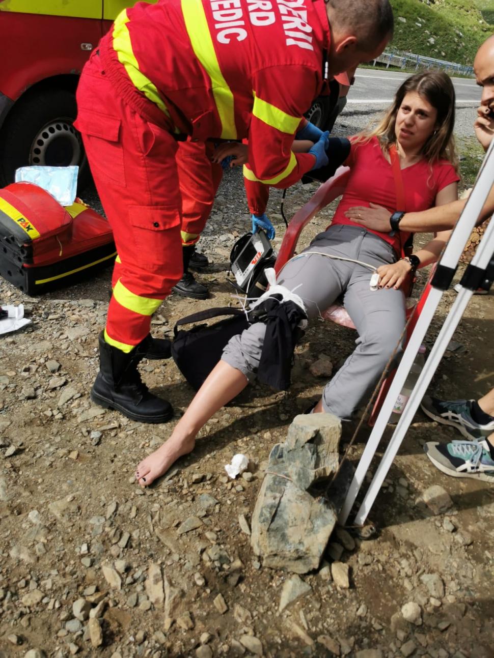 O femeie a fost muşcată de o viperă în munţii Făgăraş, după ce a făcut o greșeală banală 778071