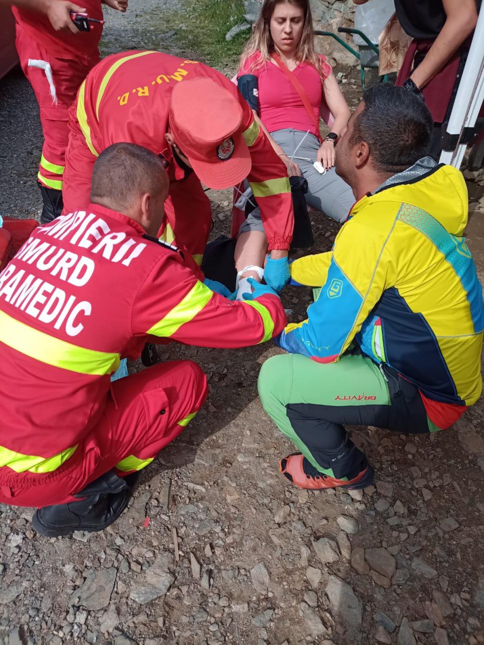 O femeie a fost muşcată de o viperă în munţii Făgăraş, după ce a făcut o greșeală banală 778073