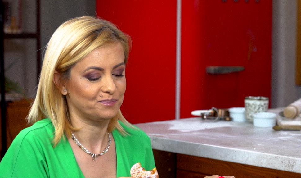 Dorul mâncării făcute de mama, ingredientul magic din rețeta ediției 10 "Gătit la costum", sezonul 2. Simona Gherghe găteşte alături de Ştefan Lungu 777967