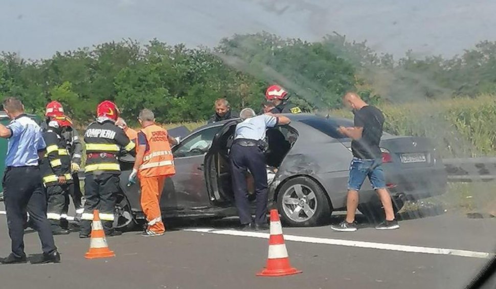 Accident pe Autostrada Soarelui, pe sensul către Bucureşti | Traficul a fost restricţionat pe banda de urgenţă