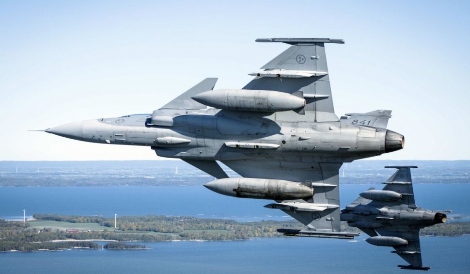 Finlanda și Suedia se antrenează pentru război aerian împreună cu Marea Britanie, după ce au semnat aderarea la NATO