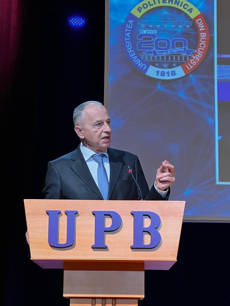 Mircea Geoană, la festivitatea de absolvire a Universităţii Politehnice Bucureşti: "Cine deţine tehnologia, stăpâneşte lumea" 778205