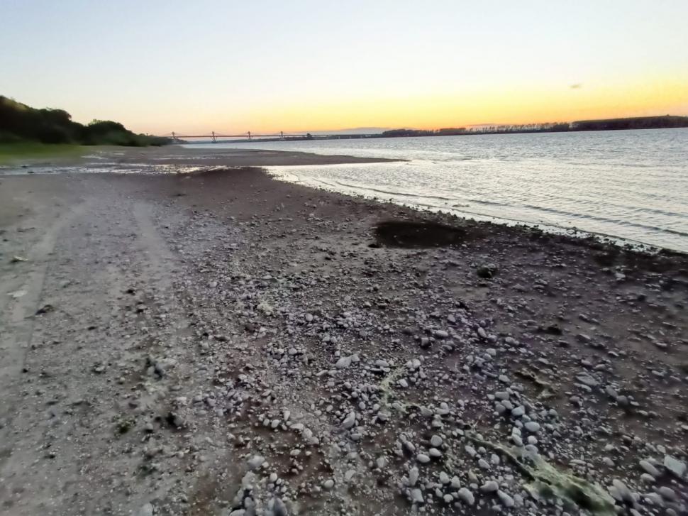 Seceta face prăpăd în România. Cotele Dunării se apropie de un minim istoric | Imaginile dezastrului de la Calafat 778511