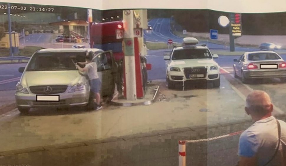 Un șofer moldovean a fost amendat după ce și-a lăsat mașina 40 de minute la o pompă, într-o benzinărie din Austria