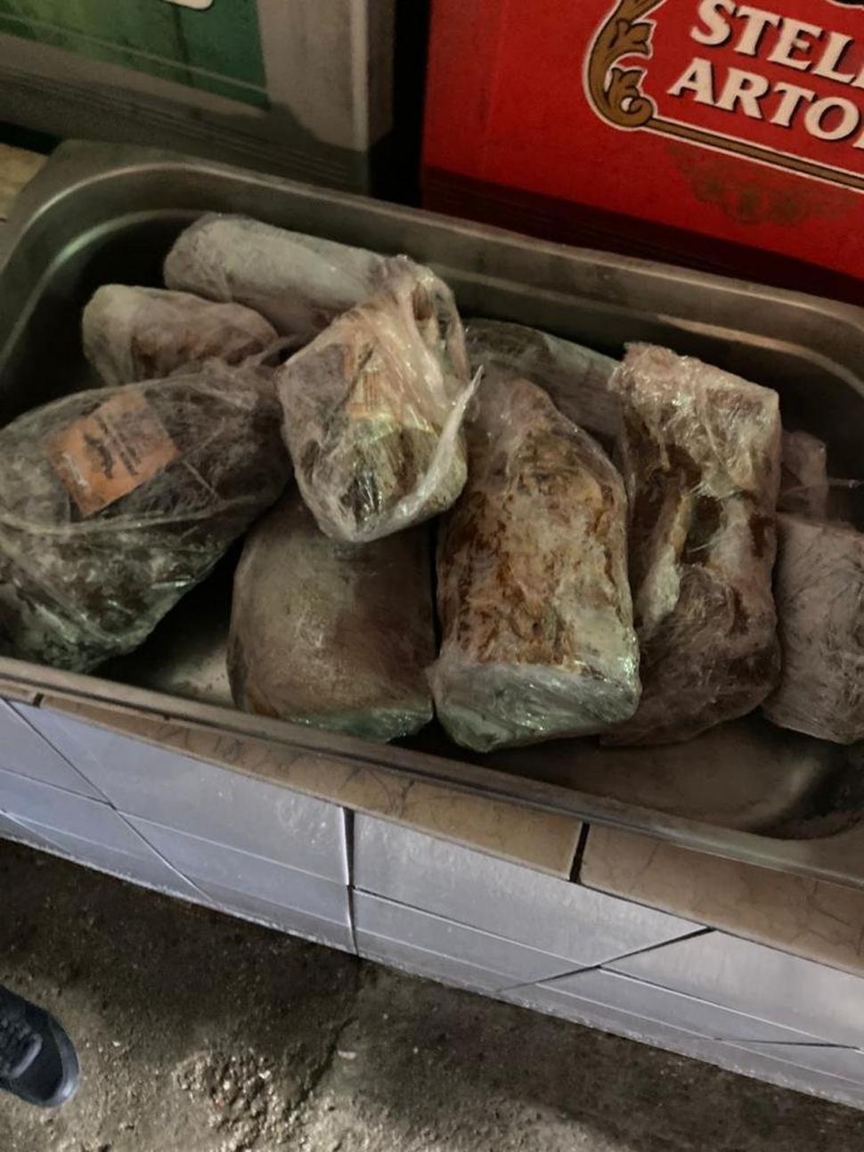 Amenzi de aproape 100.000 lei, după controalele ANPC. Cum arată mâncarea din unele zone turistice 778615