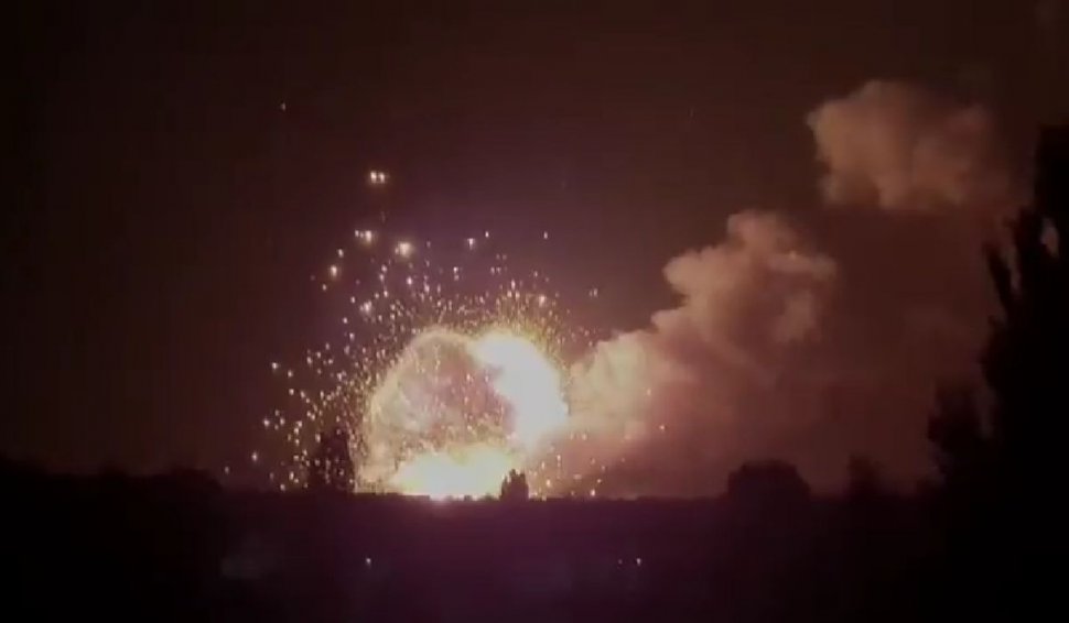Explozie gigantică în regiunea Herson, controlată de ruși în Ucraina | Presa Moscovei relatează că ucrainenii au tras cu rachete HIMARS 