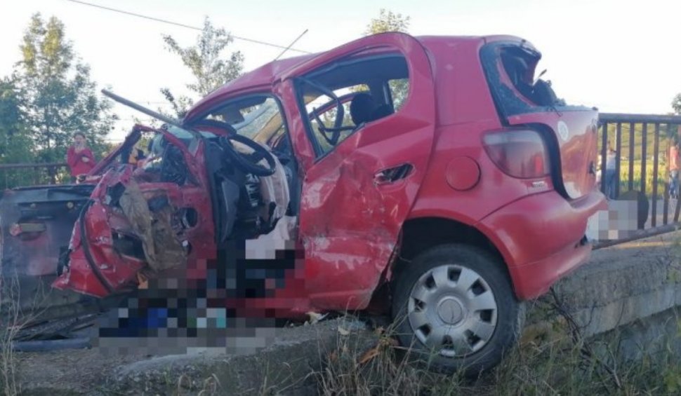 O persoană a murit și trei au fost rănite într-un accident grav pe DN 11 în Bacău