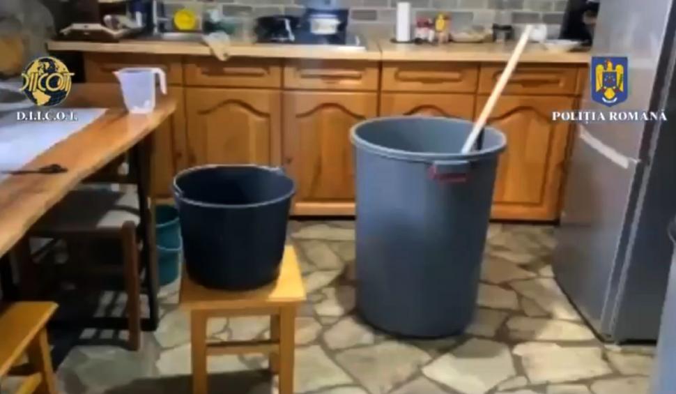 Primele imagini de la fabrica de droguri din Bihor | Aici este laboratorul de extragere a cocainei amestecată în cafea 778668