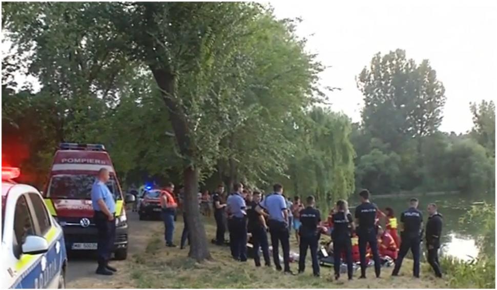 Un bărbat a fost găsit mort în lacul Herăstrău din Bucureşti