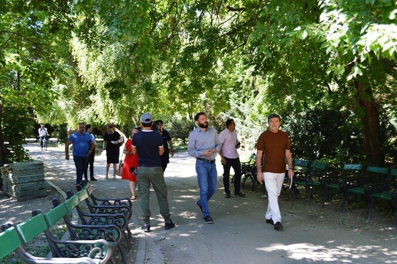 Prefectul Capitalei: "Parcul Cişmigiu este lăsat în paragină. Voi propune sancţiunile care se impun" 779039