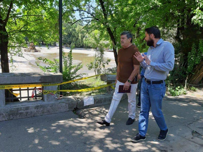 Prefectul Capitalei: "Parcul Cişmigiu este lăsat în paragină. Voi propune sancţiunile care se impun" 779043