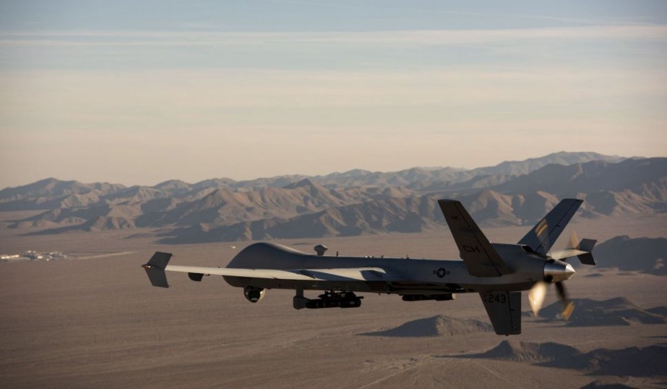 O dronă americană de luptă MQ-9 Reaper a căzut în apropierea bazei militare de la Câmpia Turzii | Primele imagini cu aparatul prăbușit