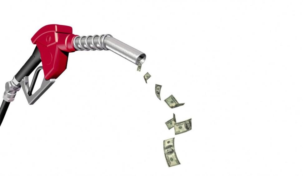 Prețul benzinei și al motorinei în România, astăzi, 14 iulie 2022. Cât mai costă un litru de carburant