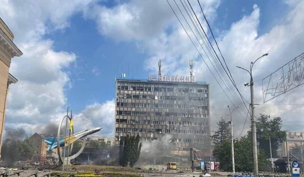 Rușii au bombardat clădiri civile din orașul Vinița cu rachete Kalibr. Zeci de oameni, între care mai mulți copii, au fost uciși | Reacția lui Zelenski
