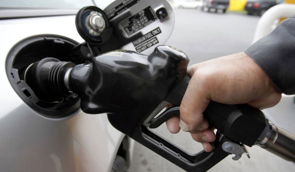 Prețul benzinei și al motorinei în România, astăzi, 15 iulie 2022. Fluctuaţii la costul carburanţilor