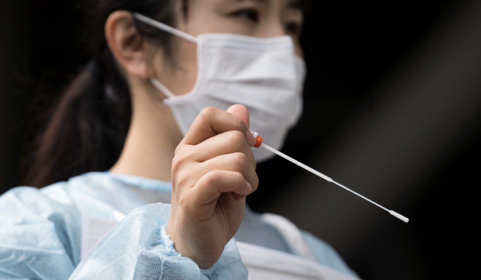 Record de infectări COVID-19 în Japonia: Sunt peste 110.000 de cazuri pe zi