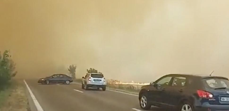 Atenție șoferi! Incendiu devastator în Teleorman. Circulație oprită pe DN 6 | Infotrafic: ”Vizibilitatea este afectată” 779624