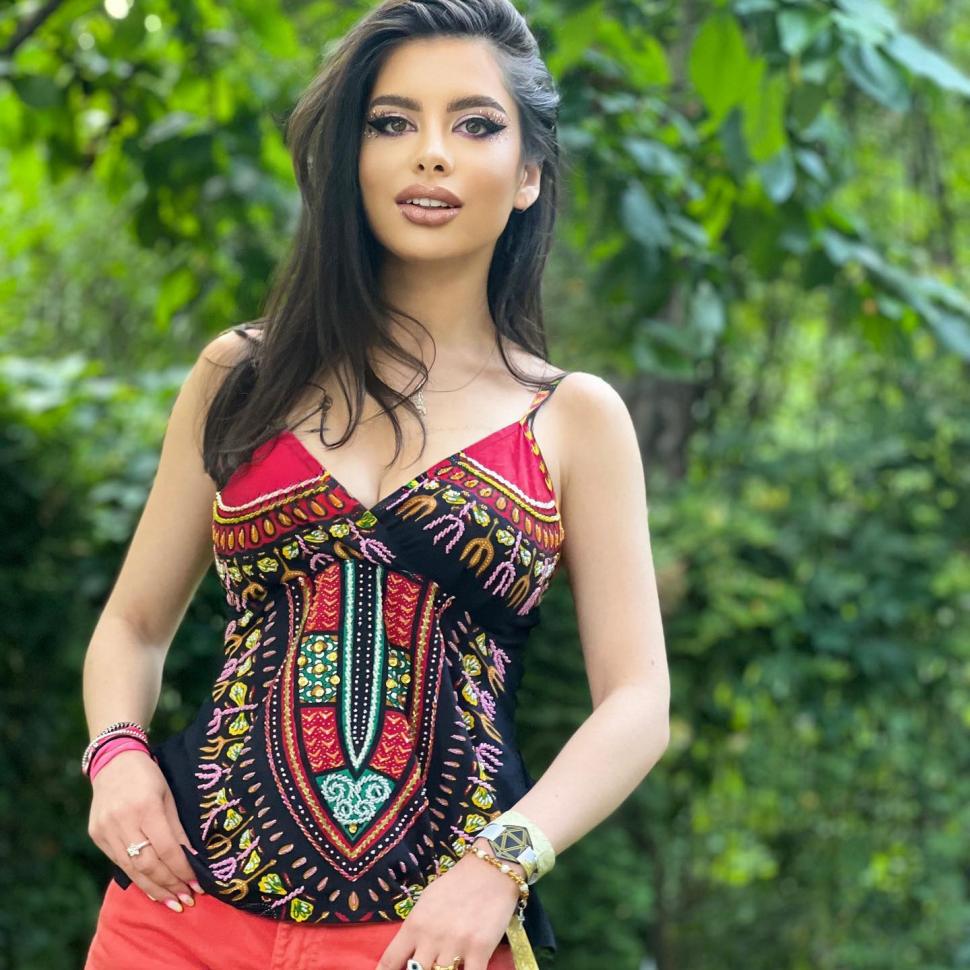 Loredana Groza, fotografii rare alături de fiica sa: ”Tu ești lumina mea, fericirea mea, dragostea mea” 779634