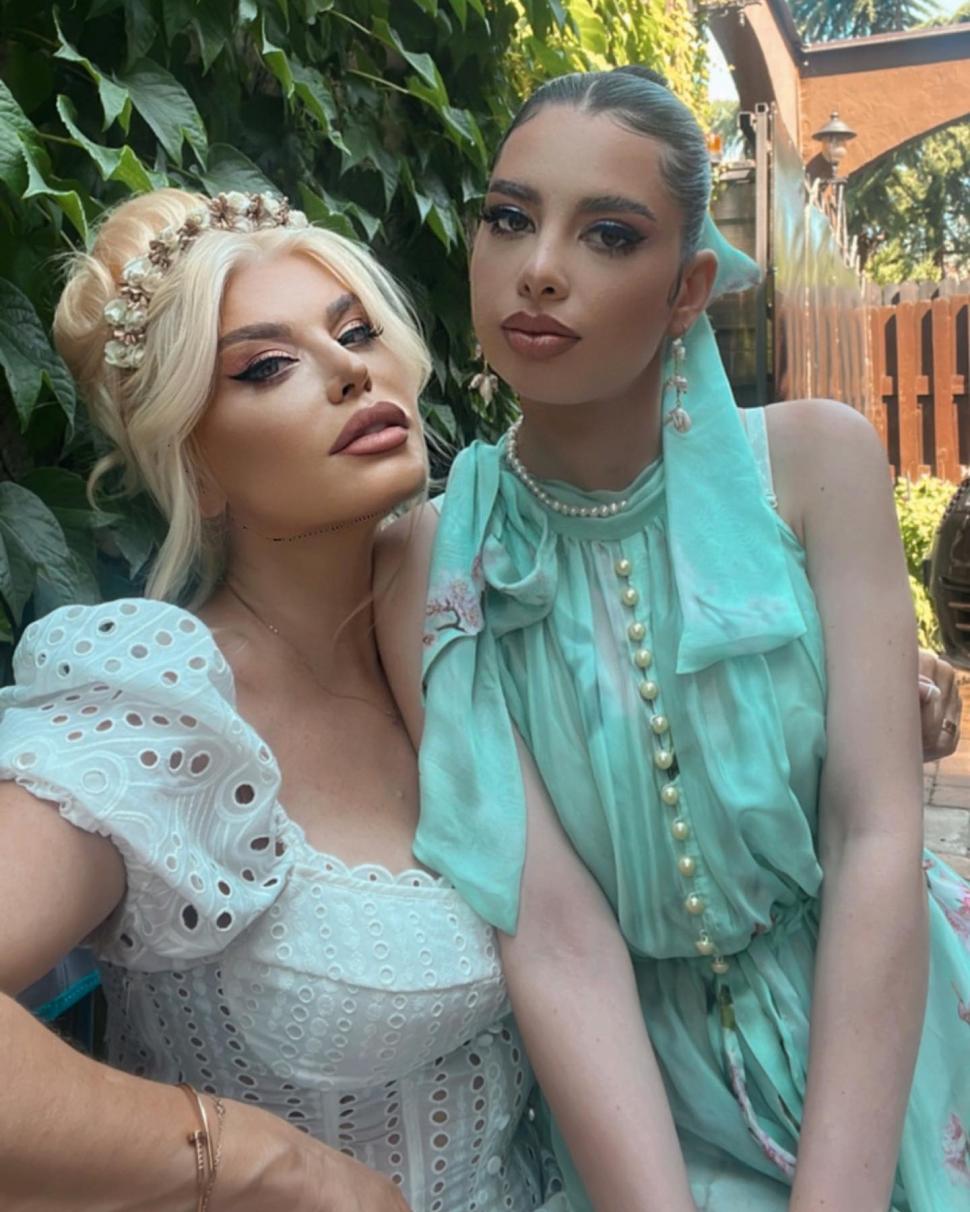 Loredana Groza, fotografii rare alături de fiica sa: ”Tu ești lumina mea, fericirea mea, dragostea mea” 779635