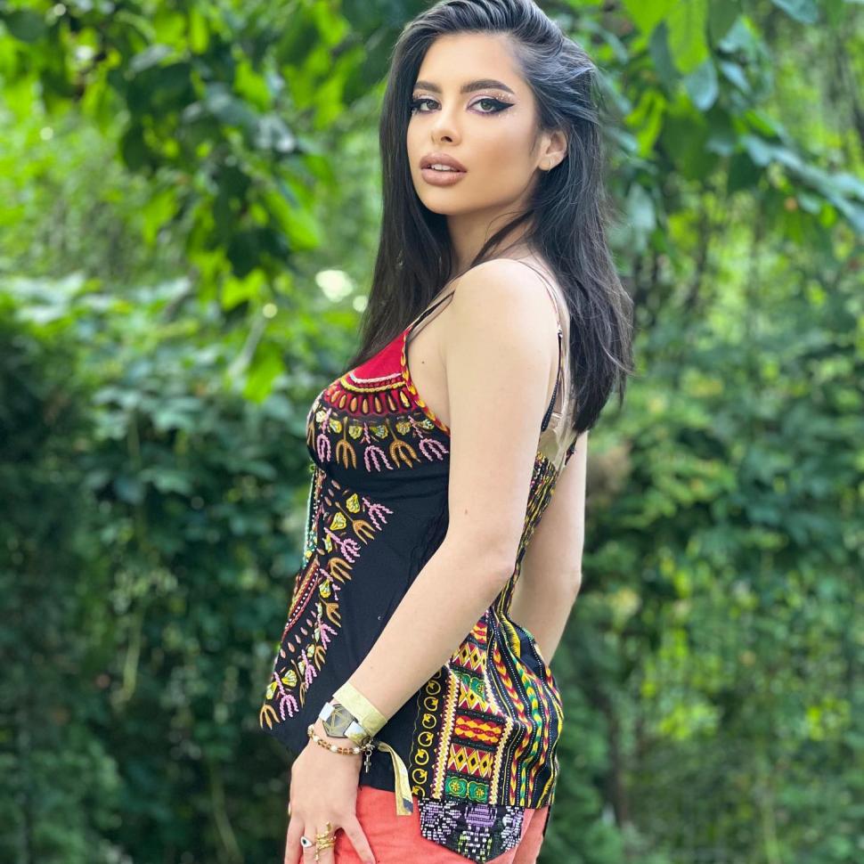 Loredana Groza, fotografii rare alături de fiica sa: ”Tu ești lumina mea, fericirea mea, dragostea mea” 779637