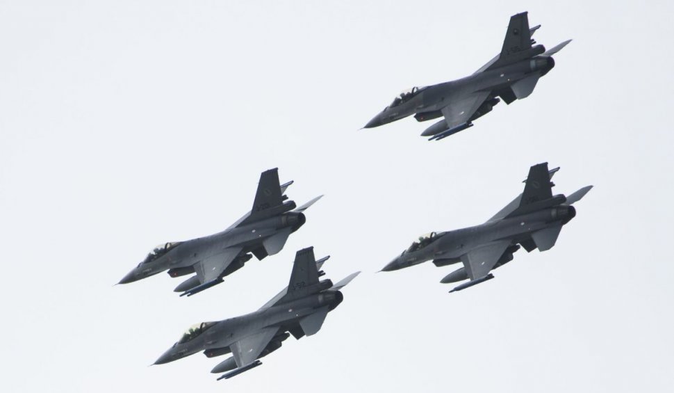 România cumpără 32 de avioane F-16 din Norvegia | Legea pentru apărarea aeriană a intrat în vigoare