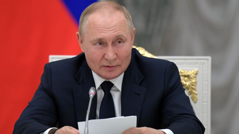 Vladimir Putin e ”grav bolnav”, arată ca un hamster