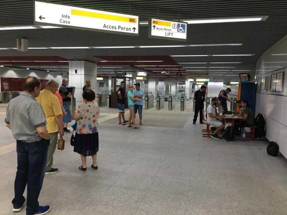A început recenzarea în șapte stații de metrou din București. Lista punctelor fixe din Sectorul 6 779876