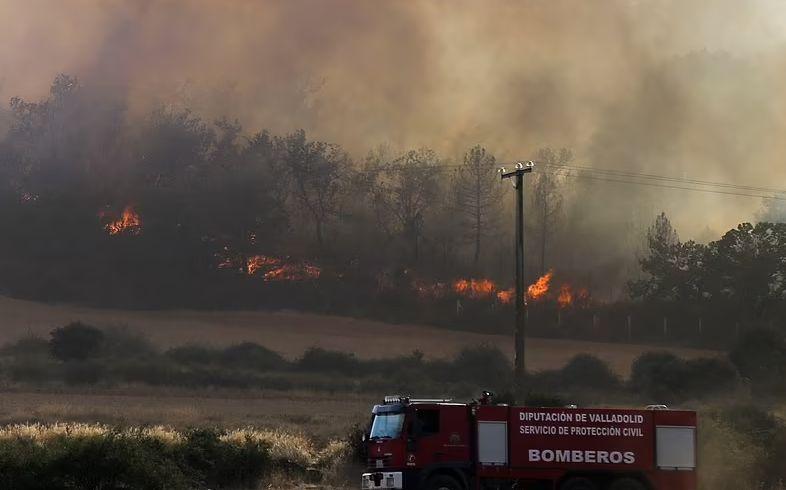Un tren de călători a fost înconjurat de flăcări la Zamora, în Spania. Ce s-a întâmplat cu pasagerii 779964