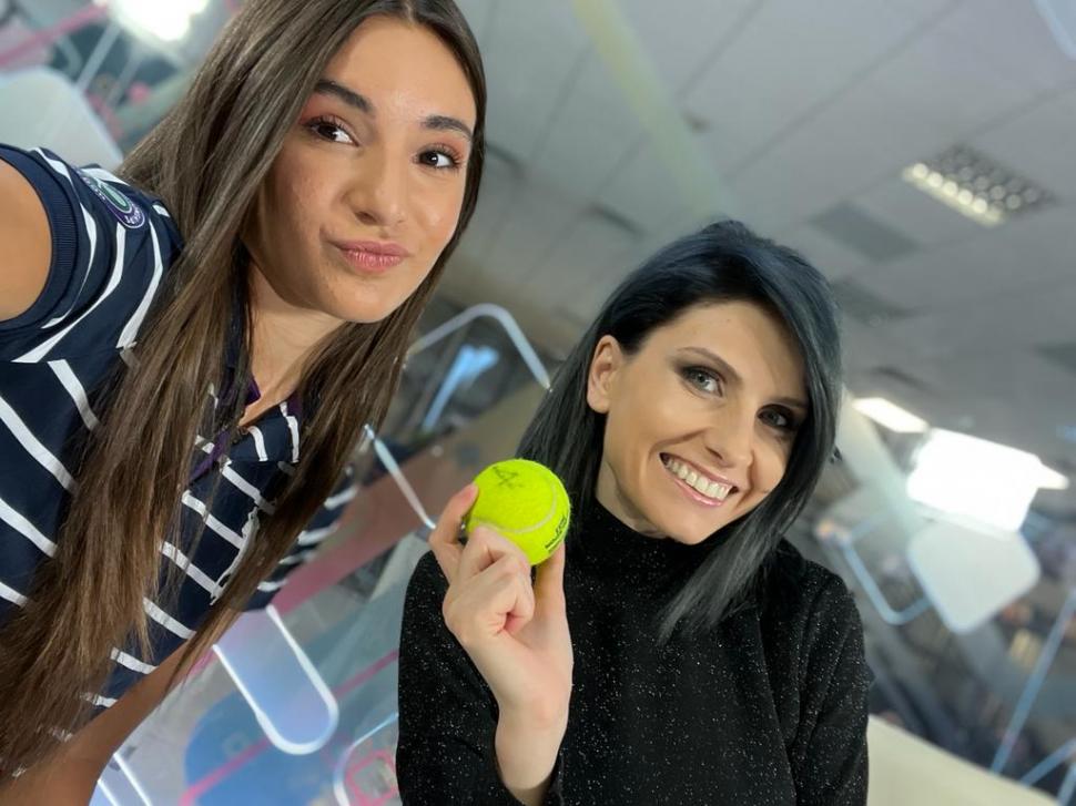 Tenismena Alexia Ioana Tatu, cadou pentru Antena 3: una dintre mingile pe care le-a folosit la Wimbledon 780112