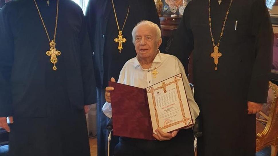 Fiul lui Alexandru Arşinel dezvăluie că actorul este internat într-un cămin de vârstnici: "Tata nu se mai poate deplasa" 780166