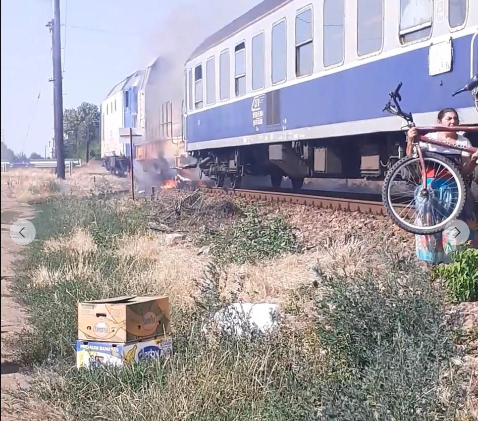 Tren în flăcări la Oradea. 100 de călători au fost salvaţi datorită mecanicului locomotivei care s-a ales cu arsuri de gradul II la picioare 780146