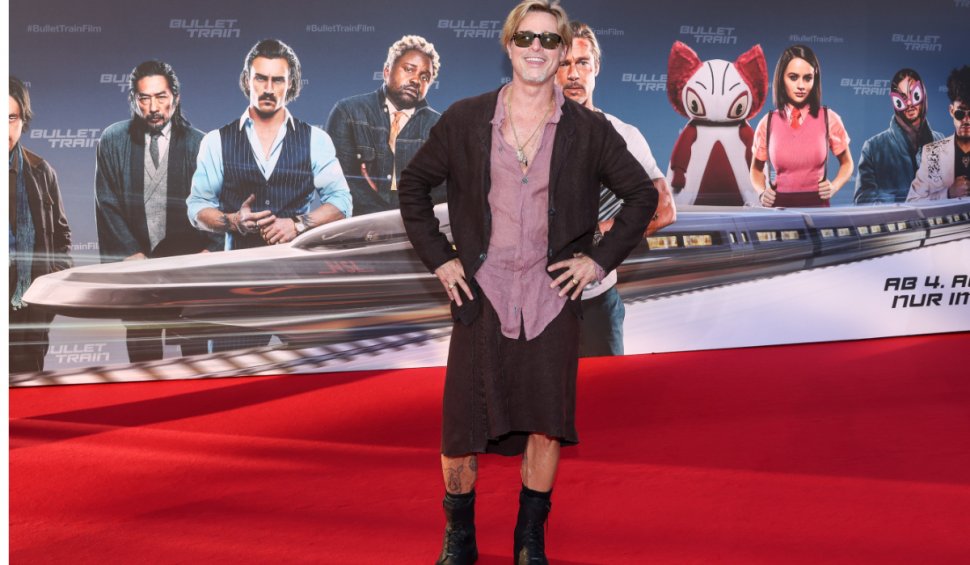Brad Pitt, în fustă, la premiera din Berlin a celui mai recent film al său