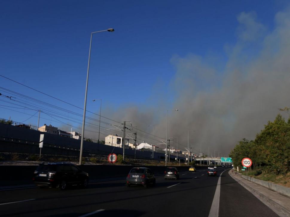 Incendiu uriaș la Atena. Insulele grecești unde se duc românii, în pericol 780238