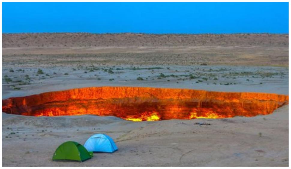 Ce este Craterul Darvaza, Poarta iadului | Arde fără încetare de 50 de ani 780683