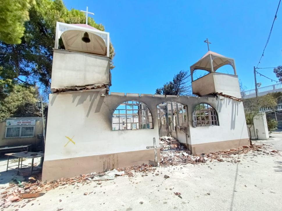 Imagini apocaliptice din regiunea Penteli din Grecia, devastată de incendiile de vegetaţie 780642