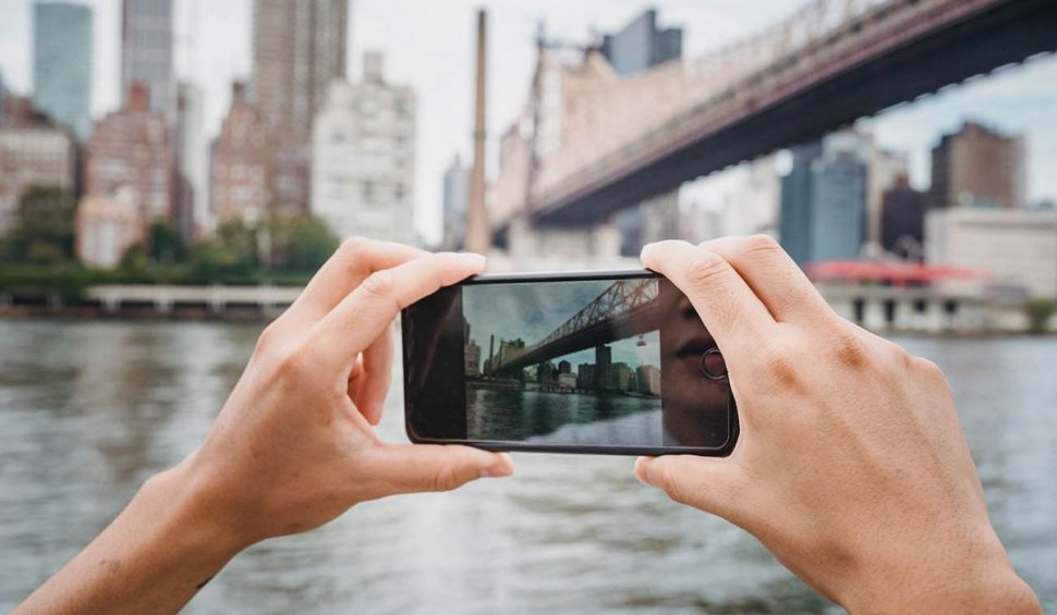 Cum poți face cele mai reușite poze de vacanță cu ajutorul smartphone-ului tău?