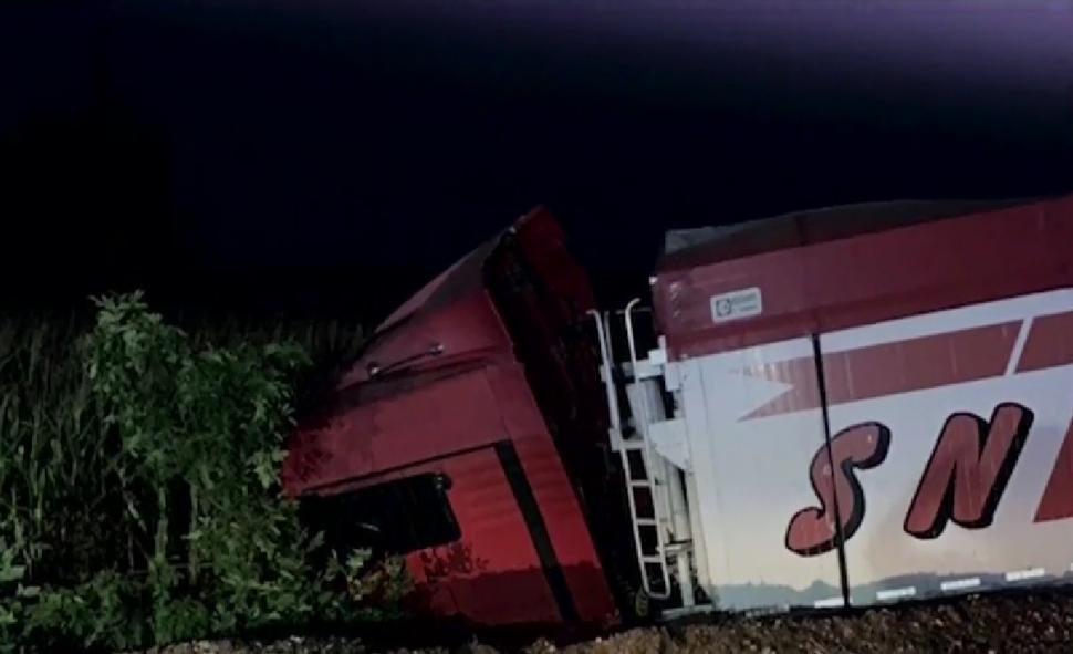 Imagini de la locul accidentului din Teleorman | O întreagă familie a pierit după ce s-a izbit frontal de un TIR 781211