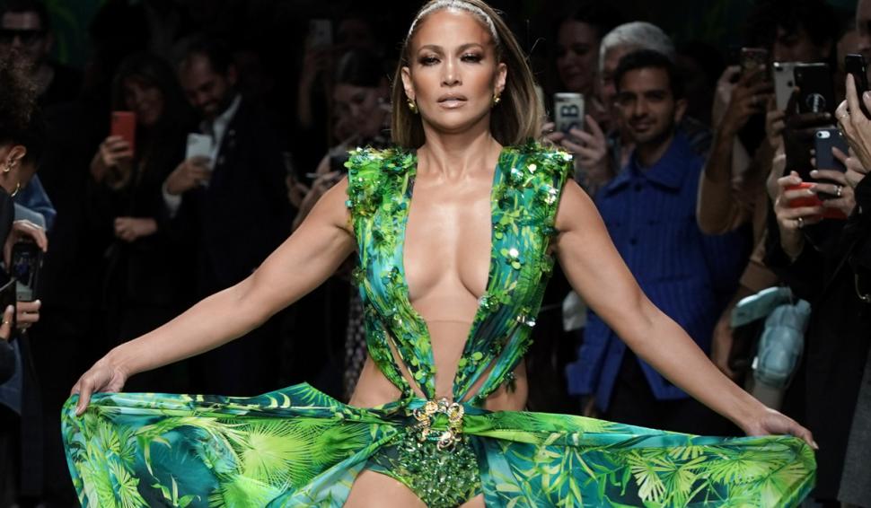 Jennifer Lopez a pozat nud la 53 de ani  781124