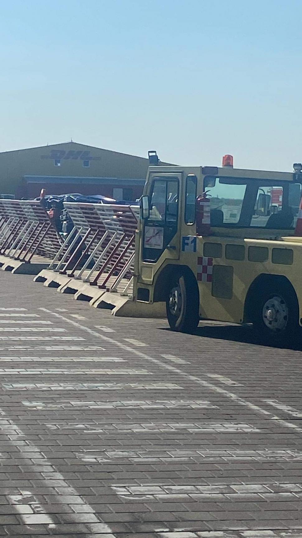 Scandal pe Aeroportul din Timişoara. Cursă amânată o zi şi jumătate. "Ne-au dat un voucher de 35 de lei" 781216