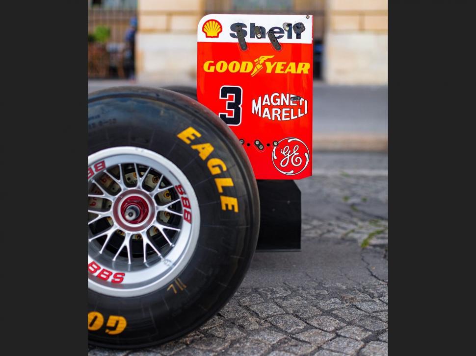 Ferrari-ul lui Michael Schumacher, scos la vânzare. Cum arată singura maşină care a câştigat toate cursele de Formula 1 la care a participat 781530