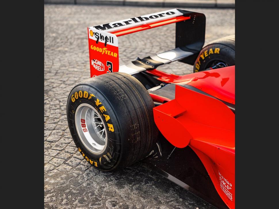 Ferrari-ul lui Michael Schumacher, scos la vânzare. Cum arată singura maşină care a câştigat toate cursele de Formula 1 la care a participat 781537