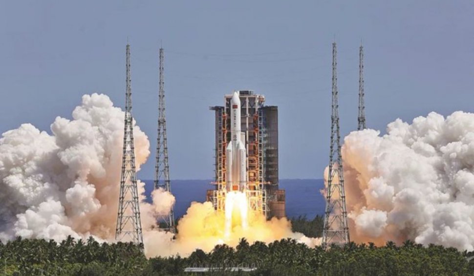 Resturi de la o uriașă rachetă chinezească ar putea cădea pe Pământ săptămâna viitoare