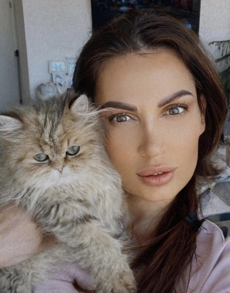 Transformarea Nicoletei Luciu după mai multe intervenții la nivelul feței 781305