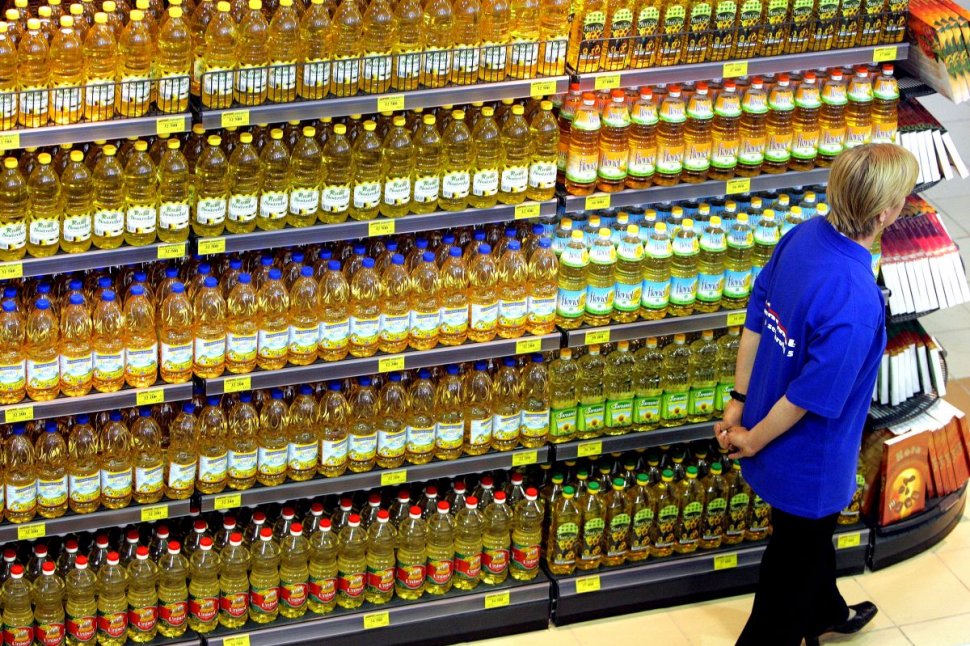 Cunoscut lanț de supermarketuri, amendat cu 2 milioane de euro. A transmis un preț fals la Monitorul Prețurilor pentru uleiul de floarea soarelui